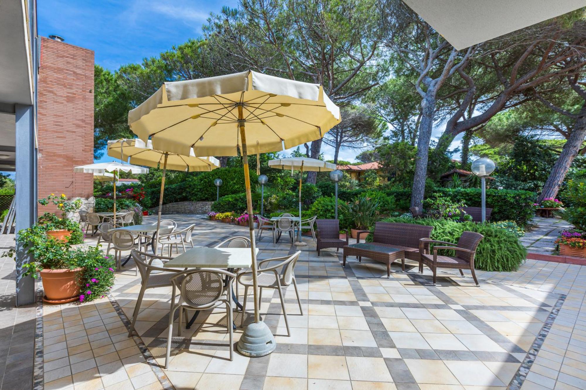 Residence Casa Di Caccia Marina Di Bibbona Εξωτερικό φωτογραφία