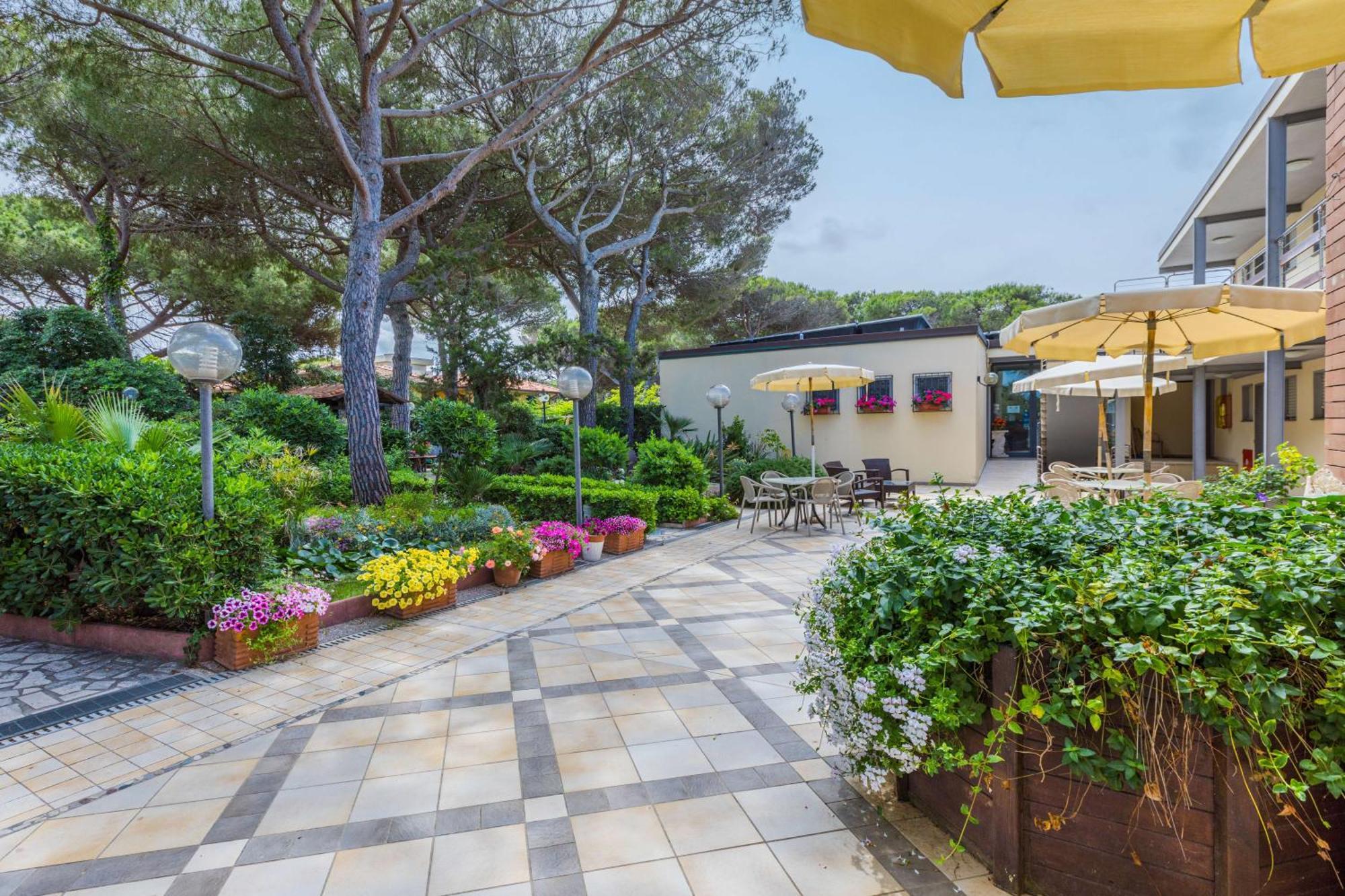 Residence Casa Di Caccia Marina Di Bibbona Εξωτερικό φωτογραφία